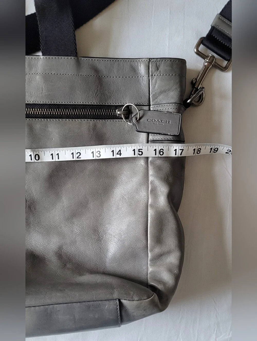 COACH Gray Leather Laptop Messenger Bag. Large Vintage.